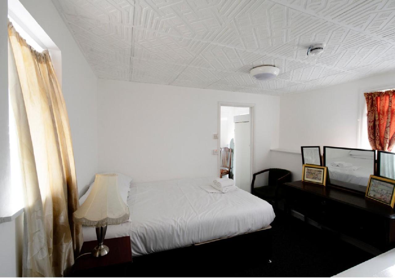 Hotels 24-7 - The Old Victoria Hotel Νιούπορτ Εξωτερικό φωτογραφία