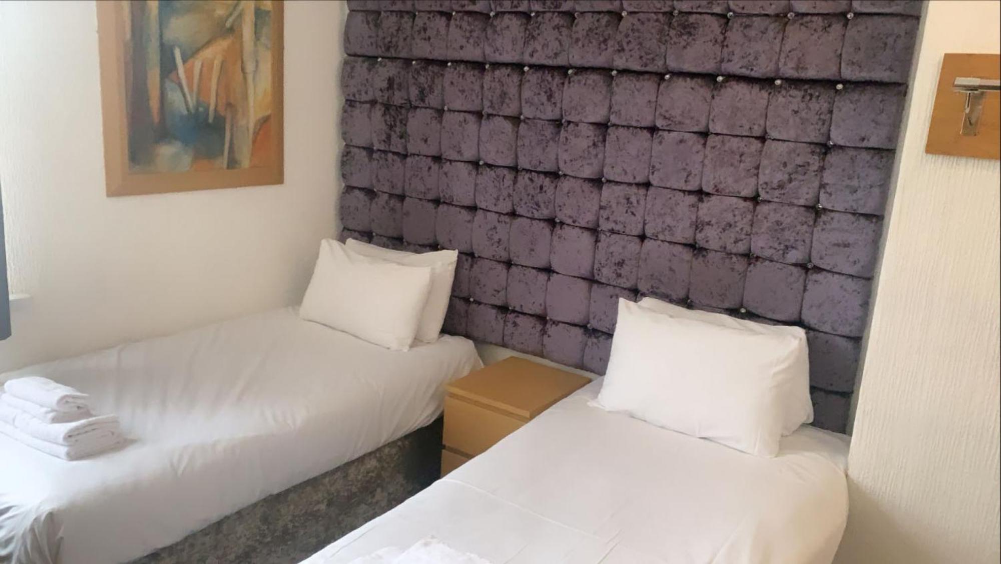 Hotels 24-7 - The Old Victoria Hotel Νιούπορτ Εξωτερικό φωτογραφία